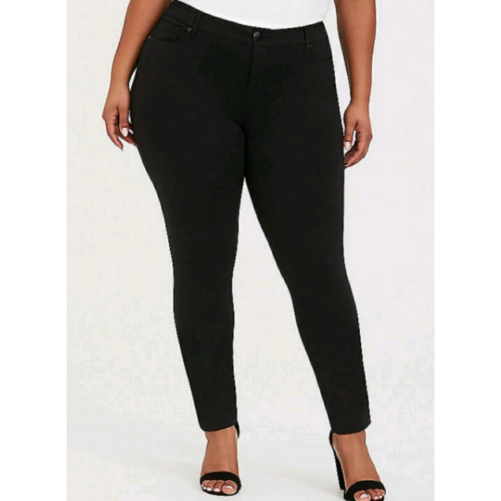 Torrid Studio Ponte Stretch Skinny Pant 18 XT